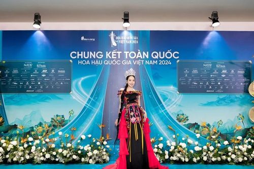 Thùy Tiên, Thanh Thủy cùng dàn hoa hậu đình đám đổ bộ thảm đỏ Hoa hậu Quốc gia Việt Nam 2024