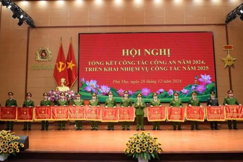 Công an tỉnh Phú Thọ có 15 tập thể dẫn đầu Phong trào thi đua 'Vì an ninh Tổ quốc' năm 2024
