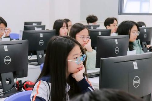 Học sinh Hà Nội được thi tài năng tin học trẻ quốc tế miễn phí