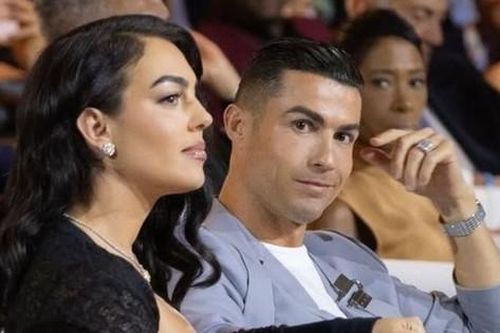Ronaldo gây xôn xao