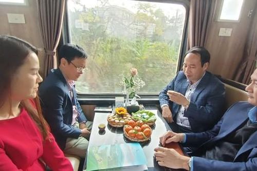Thái Nguyên đưa văn hóa Trà lên chuyến tàu ngược xuôi Hà Nội