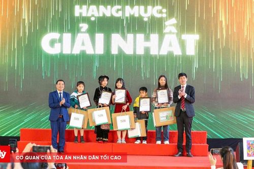 Gần 150 thí sinh về dự Lễ trao giải Cuộc thi vẽ tranh về Bảo vệ môi trường trong học đường với chủ đề 'Ngôi trường xanh'