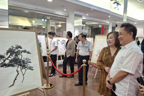 Khai mạc triển lãm tranh nghệ thuật của nghệ sĩ Hàn Quốc tại TP Hồ Chí Minh