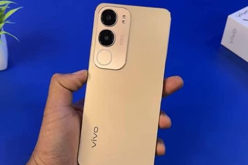 Smartphone chống nước, pin 5.500mAh, giá gần 4 triệu đồng