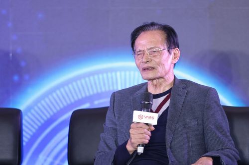 TS Lê Xuân Nghĩa: 'Nguồn cung nhà ở xã hội tăng, giá nhà cũng không thể giảm'