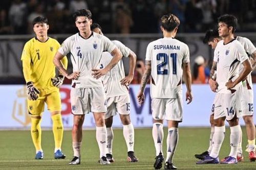 Ngôi sao Thái Lan đổ lỗi thua Philippines vì mặt sân