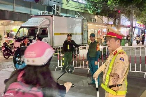 Cấm các xe có động cơ lưu thông trên một phần đường Phan Trung để tổ chức không gian văn hóa ẩm thực Biên Hòa