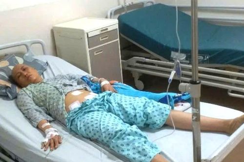 Mở rộng lòng từ: Giúp chị Hoa bị ung thư di căn