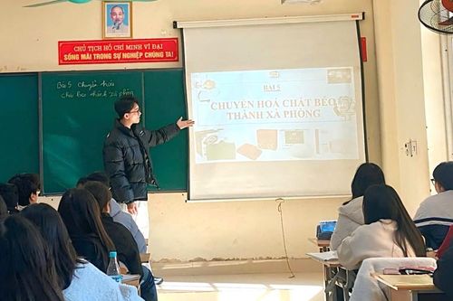 Chân dung thầy giáo 'trẻ nhất' Trường THPT Chuyên Cao Bằng