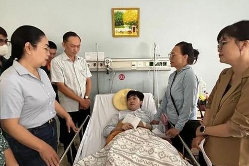 TPHCM: Thăm hỏi, chia sẻ với các nạn nhân vụ cháy nhà trọ tại TP.Thủ Đức