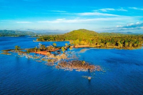 Những hồ nước nổi tiếng của Việt Nam