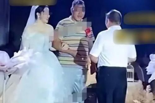Con rể lớn tuổi hơn cả bố vợ, ngày cưới gọi 1 tiếng 'bố' thì nhận phản ứng bất ngờ