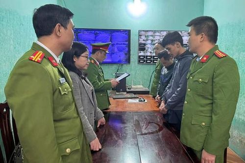 Hai đối tượng 'nổ' quen lãnh đạo cấp cao để lừa đảo chạy án