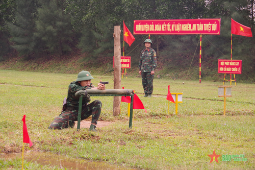 Sư đoàn 968 (Quân khu 4) tập huấn cán bộ nhiều nội dung mới, thiết thực, sát với yêu cầu nhiệm vụ đặt ra