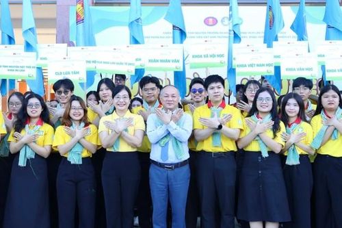 Sinh viên trường ĐH KHXH&NV (ĐHQG TP. HCM): 21 năm khởi nguồn và lan tỏa 'Xuân Tình nguyện'