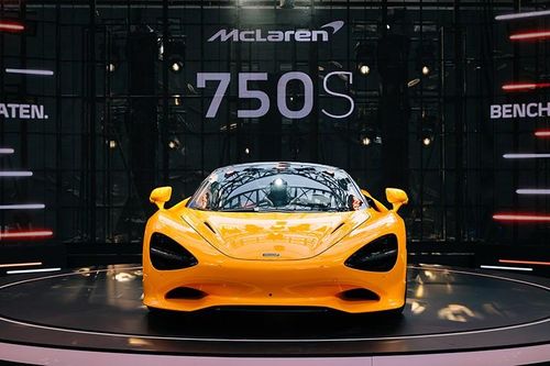 McLaren 750S Spider giá 25 tỷ đầu tiên Việt Nam về tay hot TikToker