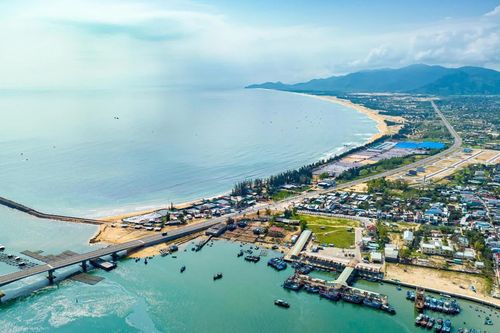 Kinh tế Bình Định năm 2024 tăng 7,78%, một lĩnh vực thắng lợi toàn diện