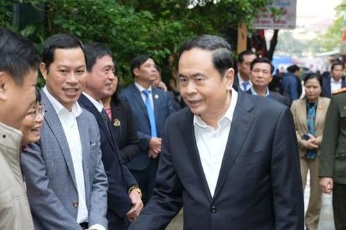 Chủ tịch Quốc hội thăm, làm việc tại tỉnh Thừa Thiên - Huế