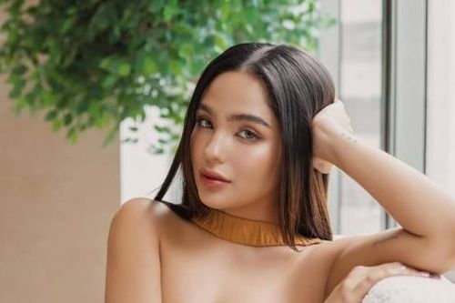 Lộ diện cô gái đẹp nhất thế giới năm 2024