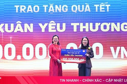 Bảo Việt Nhân thọ Hà Tĩnh trao 100 triệu đồng cho hoàn cảnh khó khăn