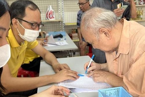 Người cao tuổi thuộc trường hợp nào được trợ cấp xã hội hàng tháng?