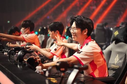 Liên Quân Mobile: BanMei Gaming và Bacon Time tranh ngôi vương AIC 2024
