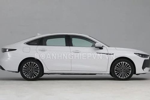 Xe sedan có tầm hoạt động xa nhất thế giới, tiết kiệm xăng như xe máy, giá ngang Kia Morning