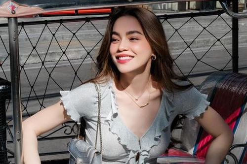 Hồ Ngọc Hà diện đồ ngắn, khoe một chi tiết lấp ló trên đất Thái Lan