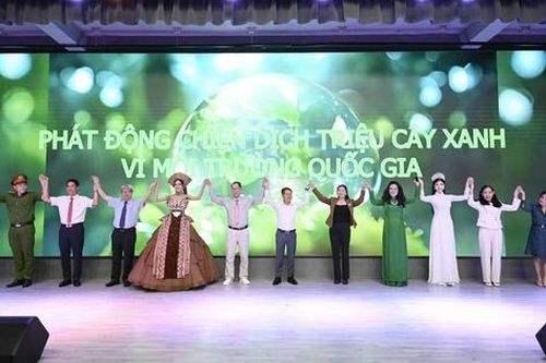 Phát động chiến dịch 'Triệu cây xanh vì môi trường Quốc gia'