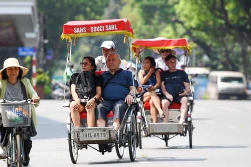Ngành du lịch đặt mục tiêu tham vọng