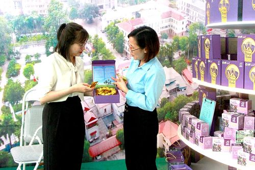 'Khoác áo mới' cho nông sản Đất Tổ