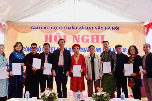 Đền Rừng: Nghệ nhân, thủ nhang Hoàng Xuân Mai đảm nhận vai trò mới