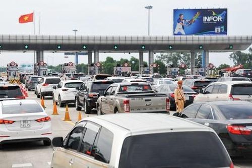 Bộ GTVT yêu cầu 'xả' trạm thu phí cao tốc dịp Tết khi nào?