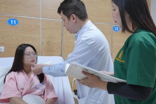 Tiêm filler làm đẹp cấp tốc đón Tết, nhiều chị em tiền mất, tật mang