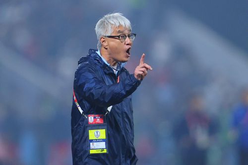 ESPN: 'VAR gây tranh cãi, giáng đòn nặng vào hy vọng của Singapore'