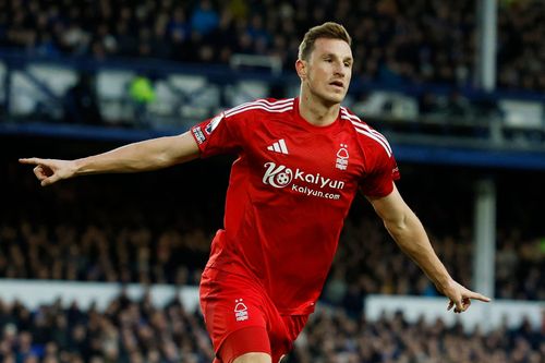 Nottingham Forest gây sốc với vị trí thứ 2
