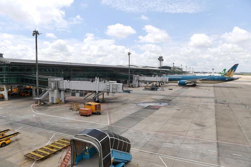 Mỗi phút sẽ có một chuyến bay ở Tân Sơn Nhất dịp Tết
