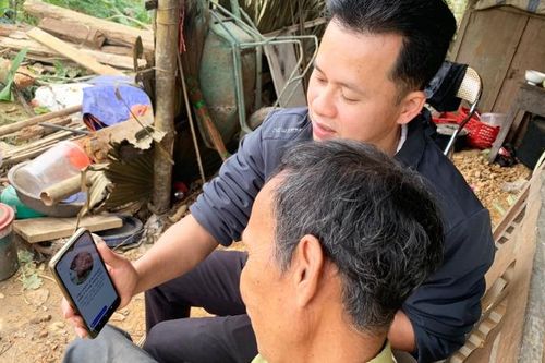Giúp người dân vùng cao giảm nghèo về thông tin