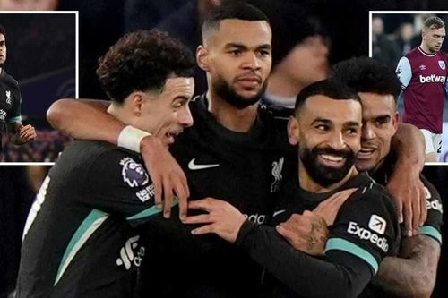 Chùm ảnh: Liverpool thắng '5 sao', xây chắc ngôi đầu