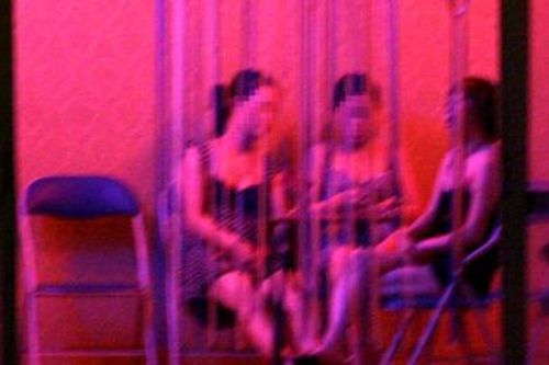 Hà Nội sẽ kiểm tra các cơ sở massage, cà phê đèn mờ để phòng, chống tệ nạn mại dâm