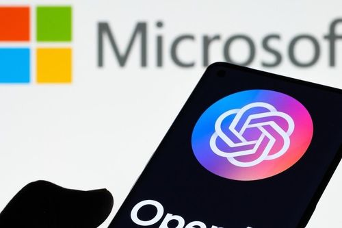 Tính toán của Microsoft khi 'mở cửa' cho mô hình AI bên thứ ba?