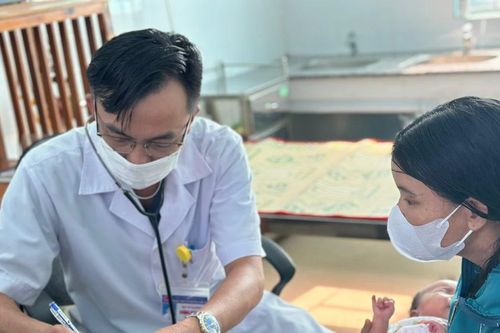 Xây dựng khung chính sách về dân số, bảo đảm mức sinh thay thế phù hợp