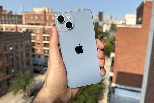 Apple dừng phân phối iPhone 14 và iPhone SE tại EU