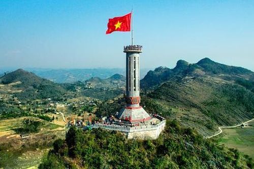 Đâu là chữ cái duy nhất không xuất hiện trong tên gọi 63 tỉnh, thành ở Việt Nam?