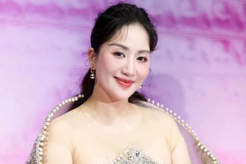 Khánh Thi làm rõ chuyện không thích một Á hậu nổi tiếng