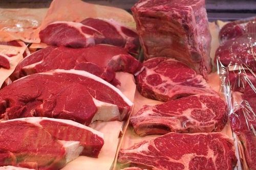 Giá thịt trong nước giảm xuống thấp kỷ lục, Trung Quốc mở điều tra với bò nhập khẩu