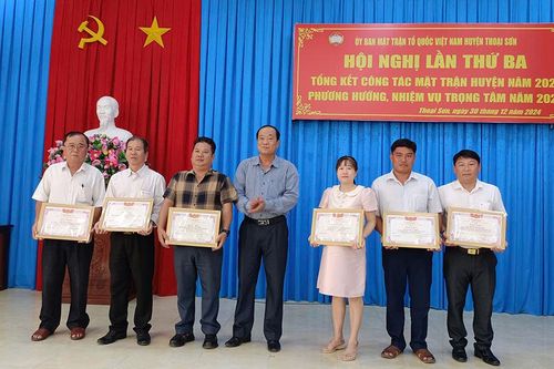 Thoại Sơn tổng kết công tác mặt trận năm 2024