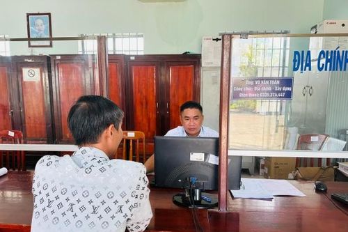 Năm 2025, số lượng cán bộ, công chức cấp xã tại Đồng Nai giảm 132 người