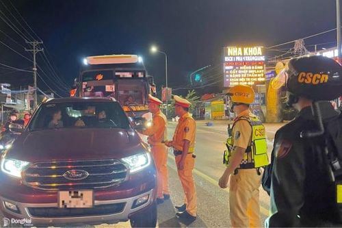 Cảnh sát giao thông Đồng Nai xử phạt hơn 7,5 ngàn trường hợp sau nửa tháng ra quân cao điểm