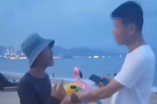 Cần xử lý tình trạng thu phí trái phép khách du lịch tại bãi biển Nha Trang